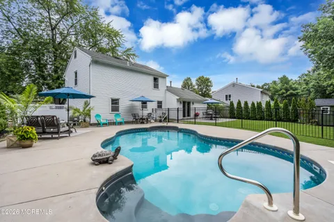 $575,000 | 1466 Arapaho Court, Toms River, NJ 08755