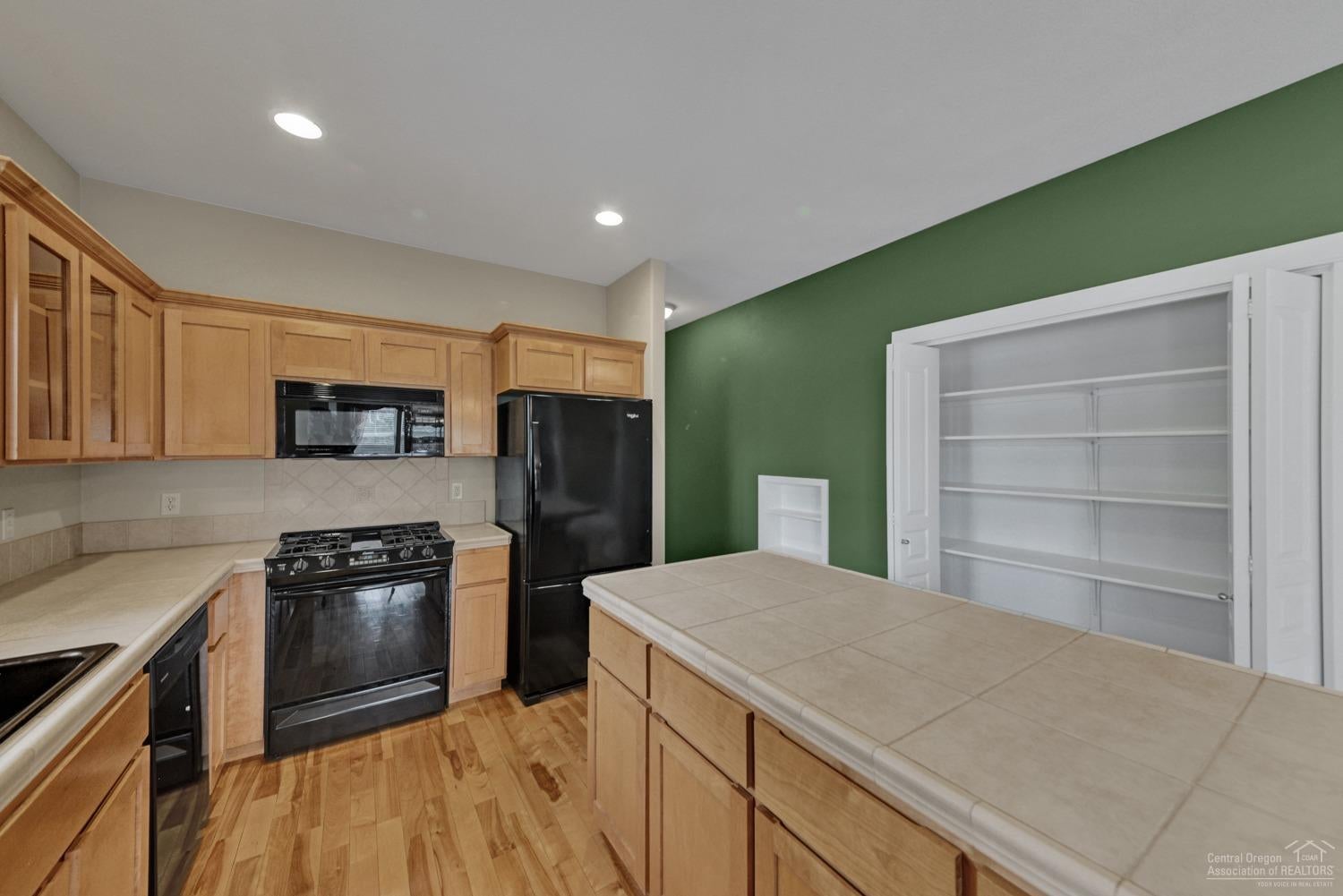 62654 Larkview Road Bend, OR 97701 - Photo 8 of 25 Additional Photo