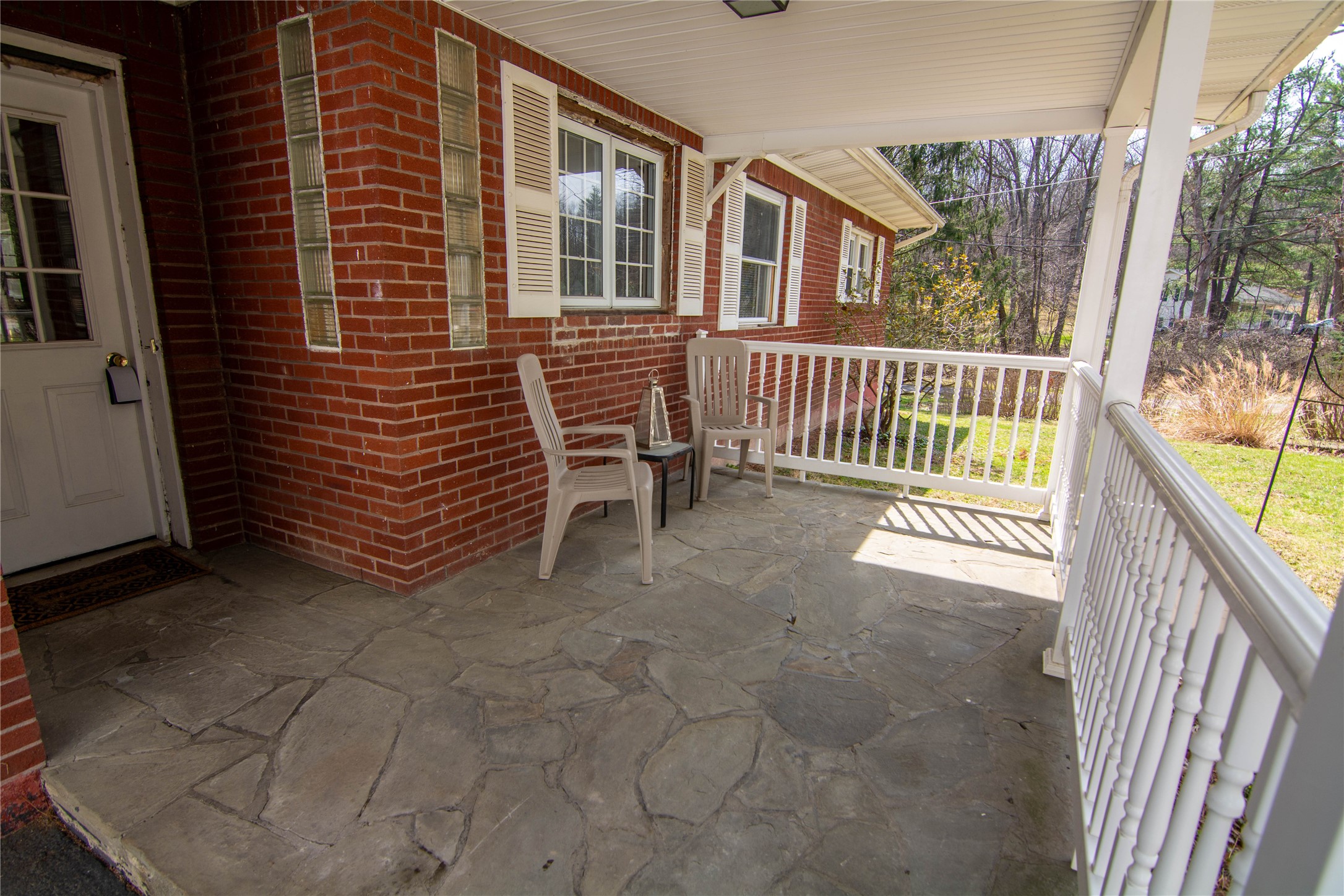 58 Smith Hill Road Binghamton, NY 13905 - Photo 3 of 23