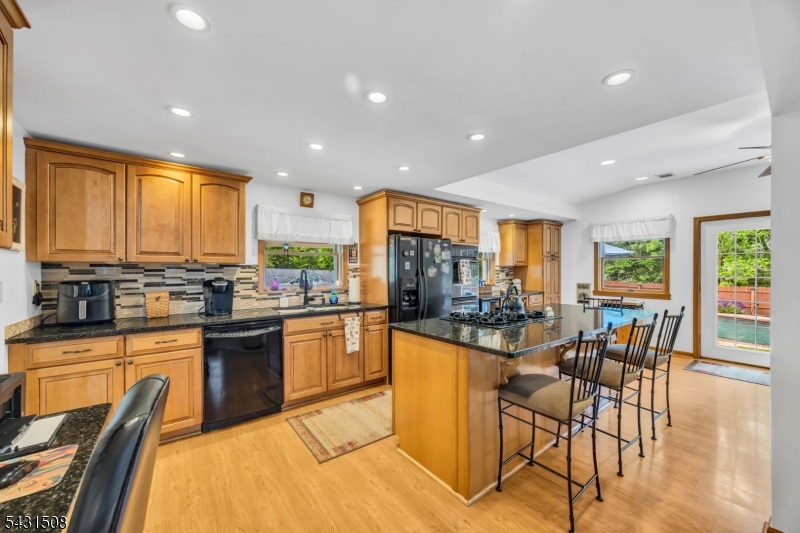 1038 Centre Street Raritan, NJ 08869 - Photo 14 of 30