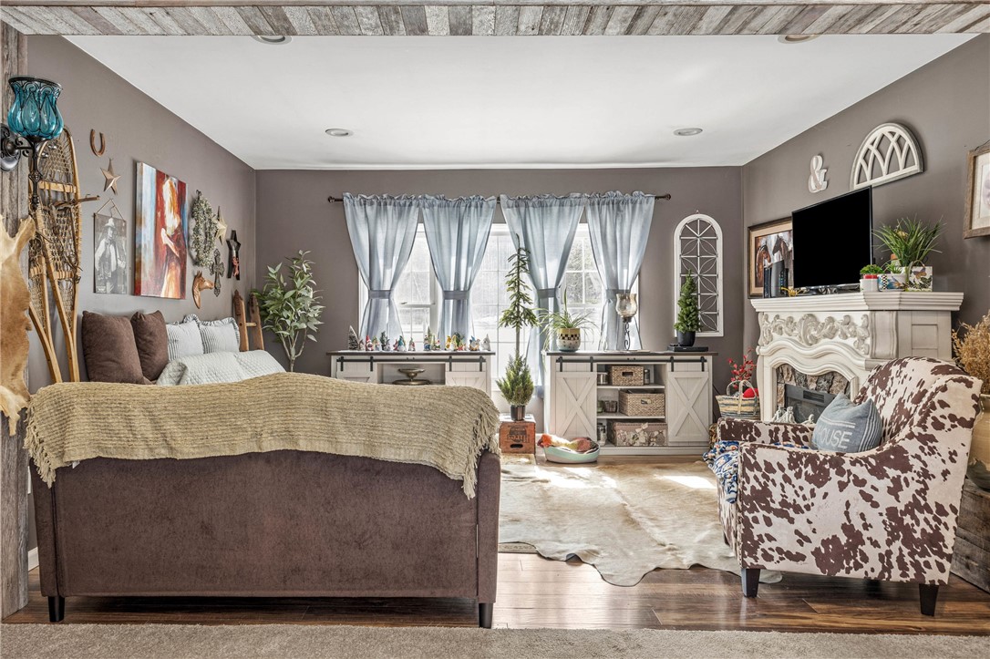 998 Pinewood Road Phelps, NY 14532 - Photo 13 of 39