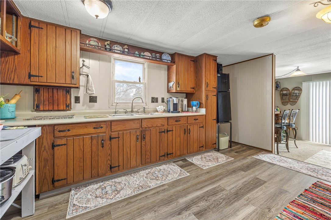 998 Pinewood Road Phelps, NY 14532 - Photo 18 of 39 Kitchen