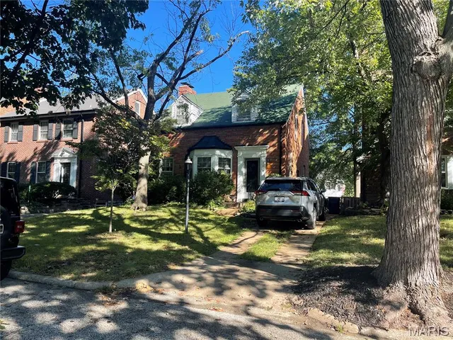 $290,000 | 7843 Cornell Avenue, University City, MO 63130