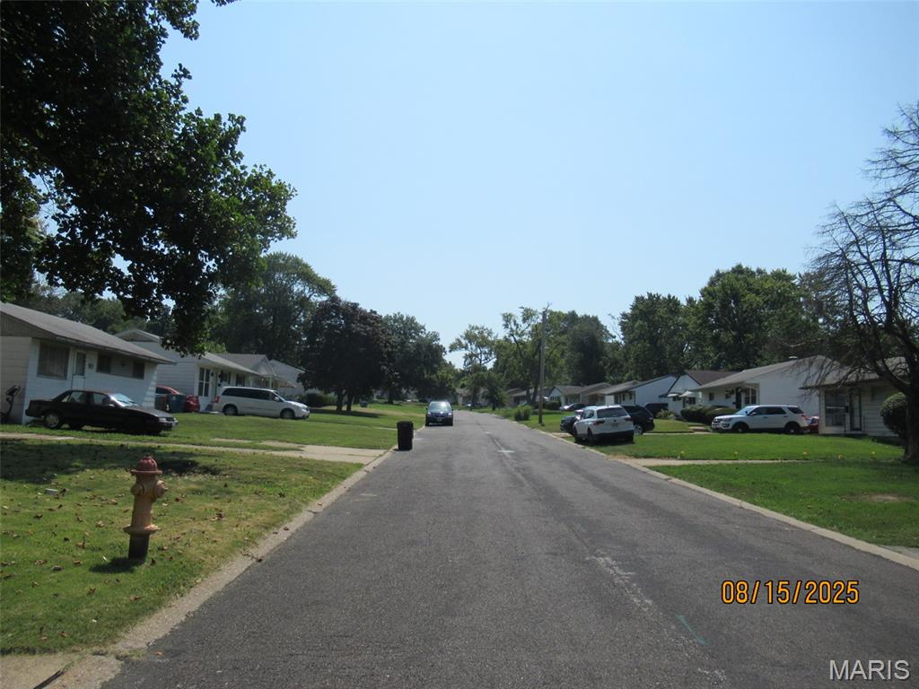 209 Grampian Road St. Louis, MO 63137 - Photo 2 of 13