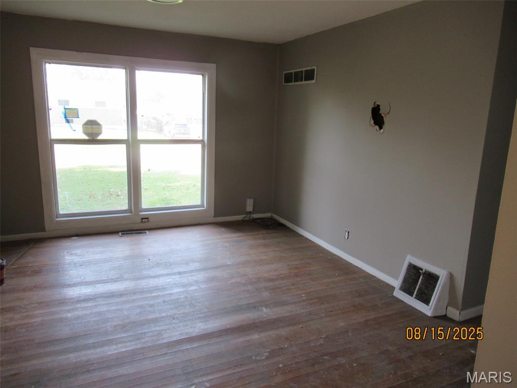 209 Grampian Road St. Louis, MO 63137 - Photo 5 of 13