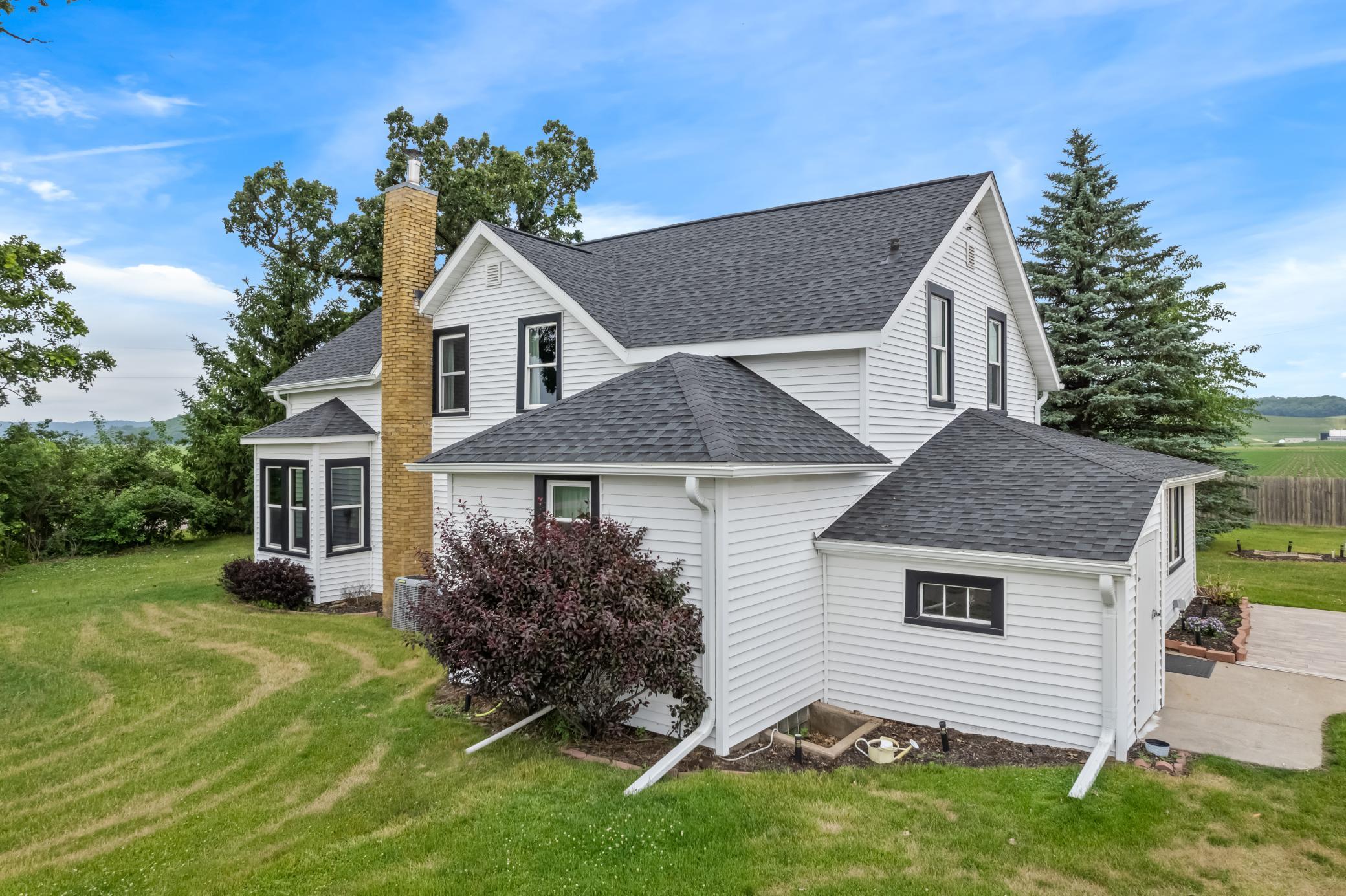 W22882 Little Tamarack Road Galesville, WI 54630 - Photo 2 of 34