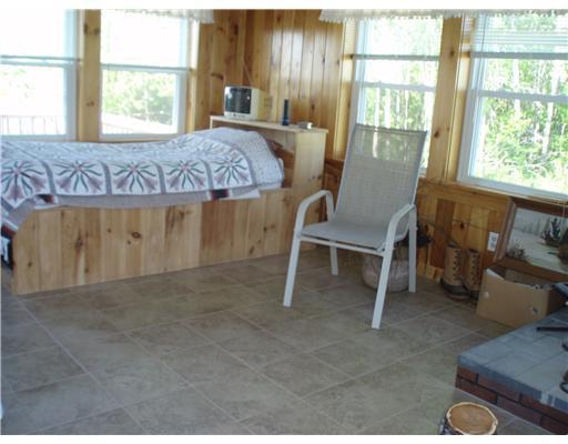 166 Moose Brook Road Houlton, ME 04730 - Photo 10 of 14 Den/Family/Great Room.