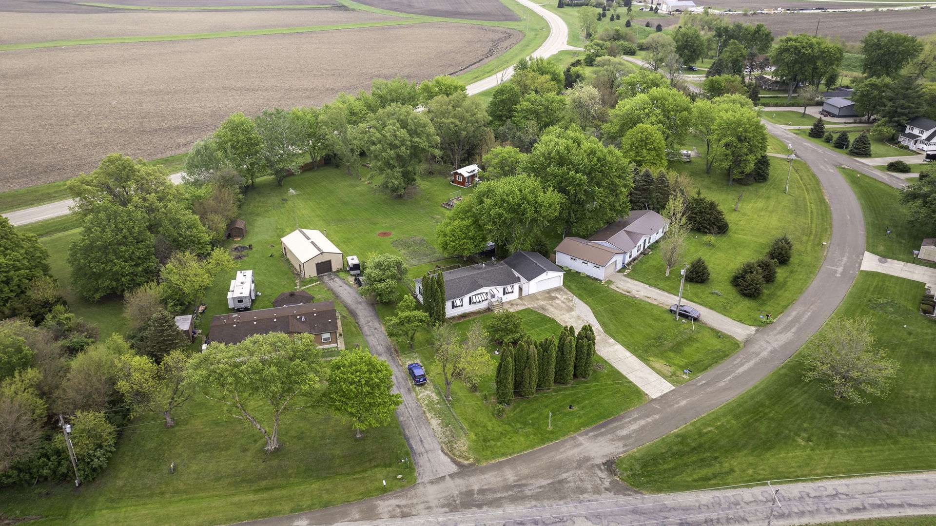 2910 East 11th Road Ottawa, IL 61350 - Photo 32 of 37