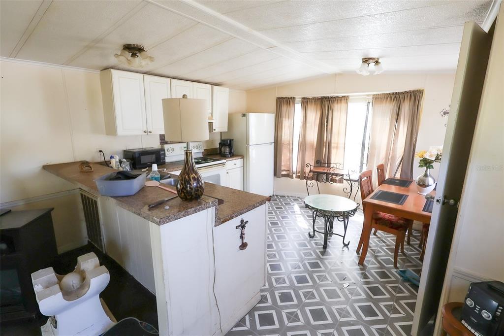 220 King Road Southwest Winter Haven, FL 33880 - Photo 6 of 18 Gallery Image 6