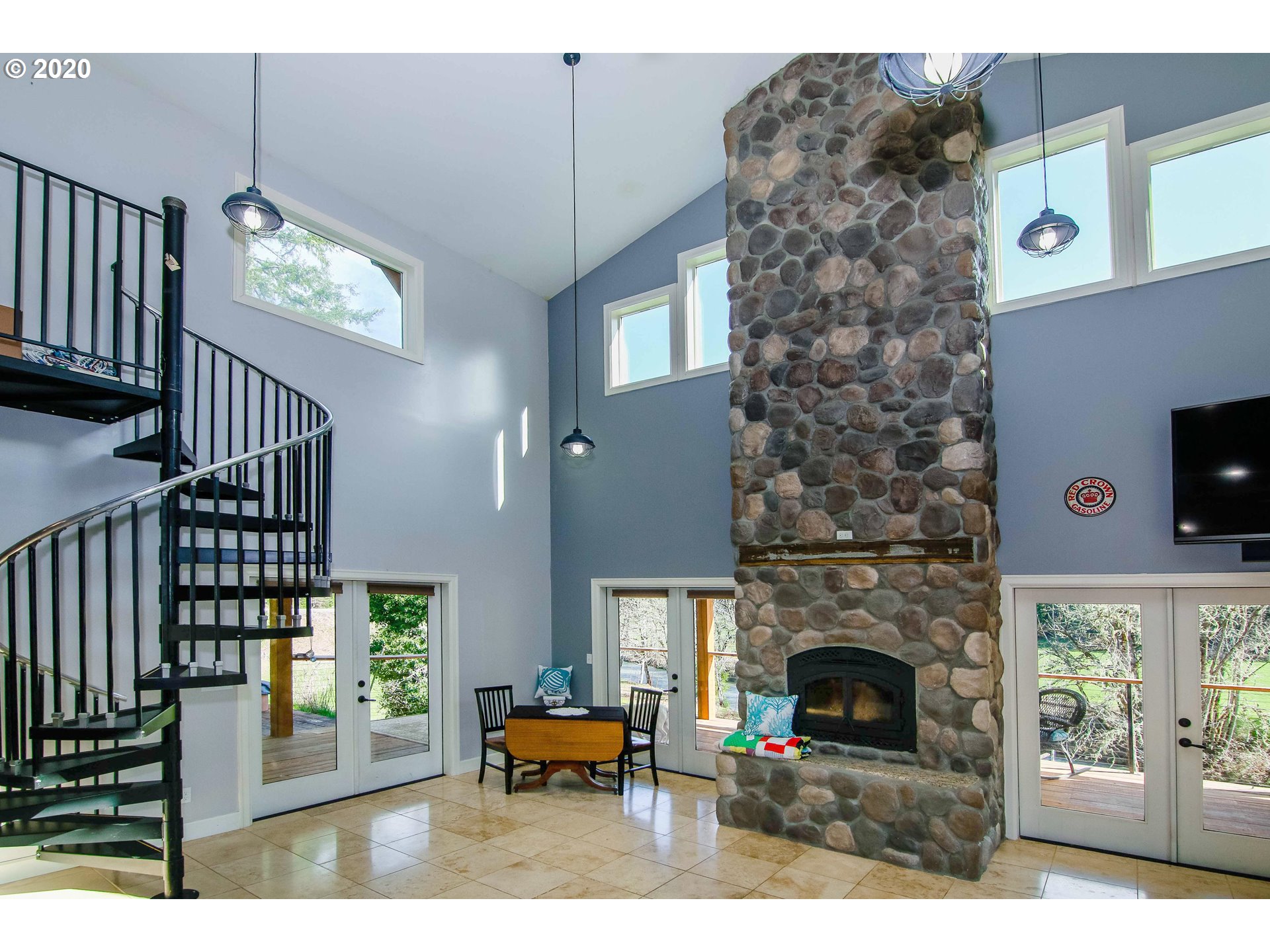 13699 Nonpareil Road Sutherlin, OR 97479 - Photo 4 of 32 Gallery Image 4