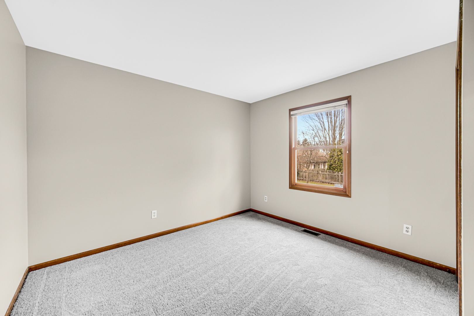 2420 Harbor Court Aurora, IL 60504 - Photo 17 of 22