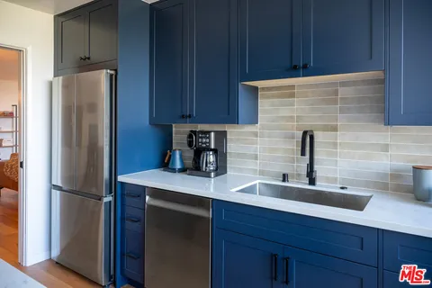 $749,000 | 4275 Vía Arbolada, Unit 203, Los Angeles, CA 90042