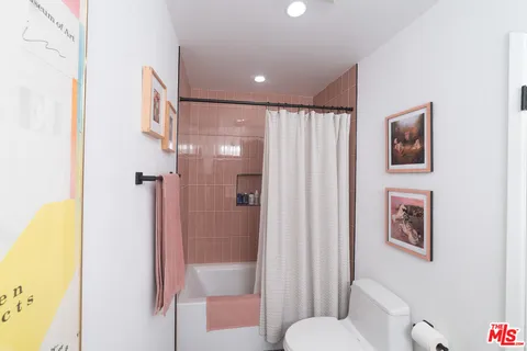 $749,000 | 4275 Vía Arbolada, Unit 203, Los Angeles, CA 90042
