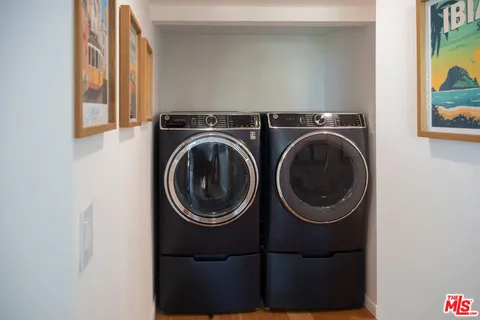 $749,000 | 4275 Vía Arbolada, Unit 203, Los Angeles, CA 90042