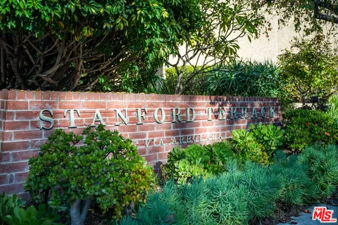 $749,000 | 4275 Vía Arbolada, Unit 203, Los Angeles, CA 90042