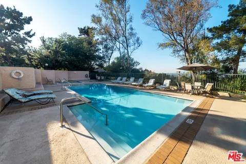 $749,000 | 4275 Vía Arbolada, Unit 203, Los Angeles, CA 90042