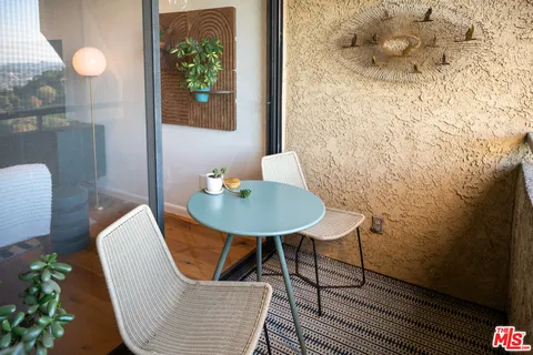 $749,000 | 4275 Vía Arbolada, Unit 203, Los Angeles, CA 90042