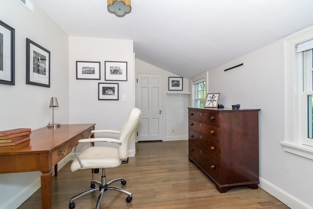 30 Whiting Road Wellesley, MA 02481 - Photo 19 of 26