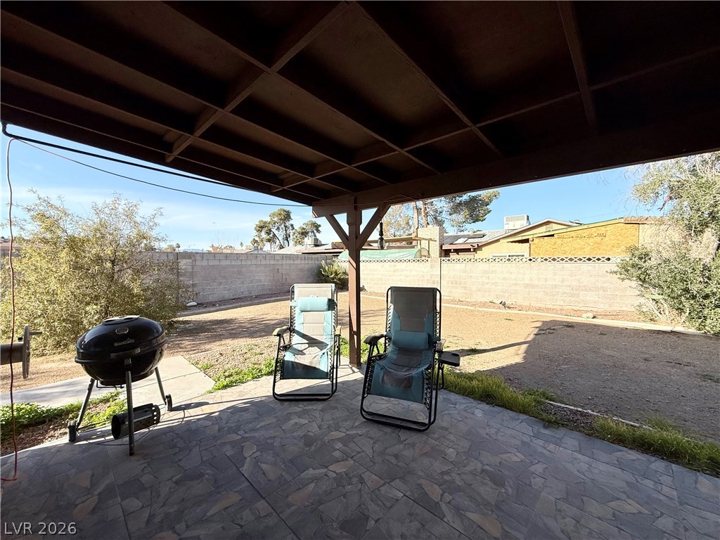 2126 Rawhide Street Las Vegas, NV 89119 - Photo 18 of 27