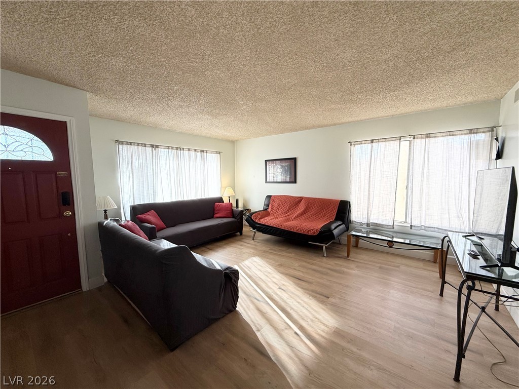 2126 Rawhide Street Las Vegas, NV 89119 - Photo 4 of 27