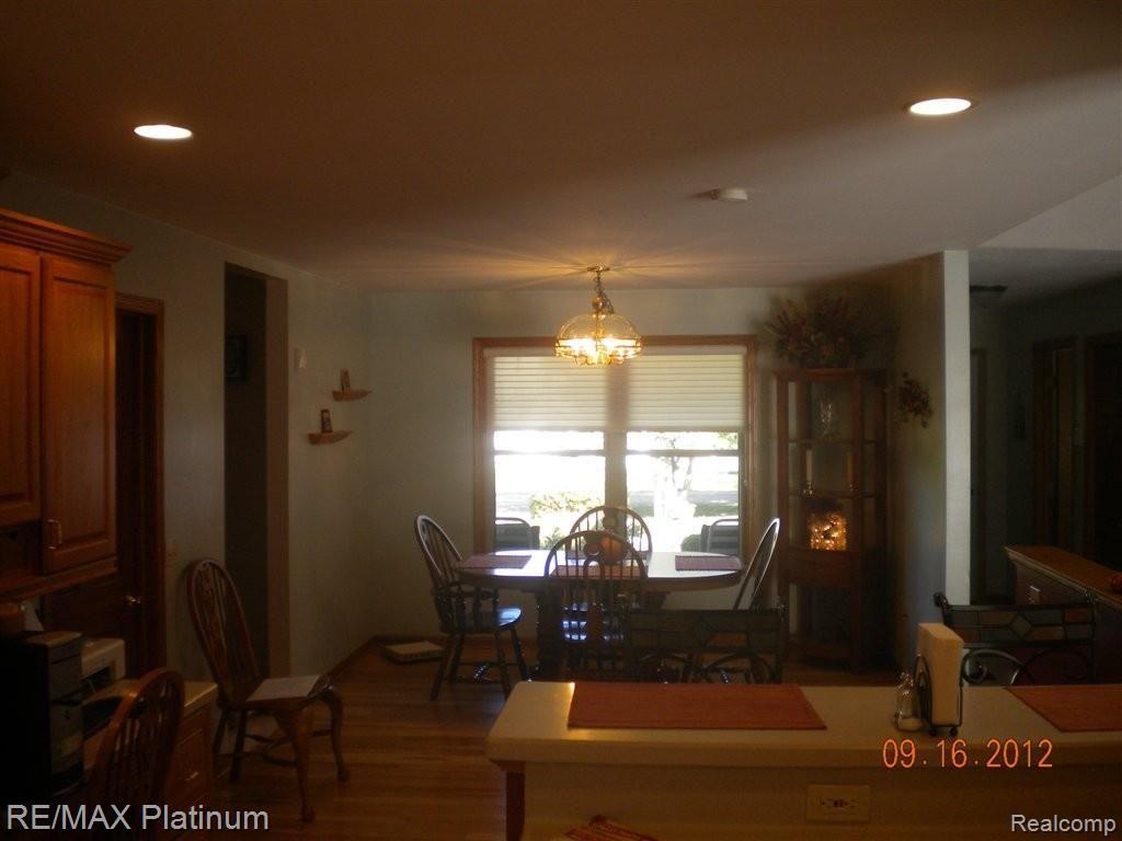 14026 Bird Road Byron, MI 48418 - Photo 4 of 46 Breakfast Room
