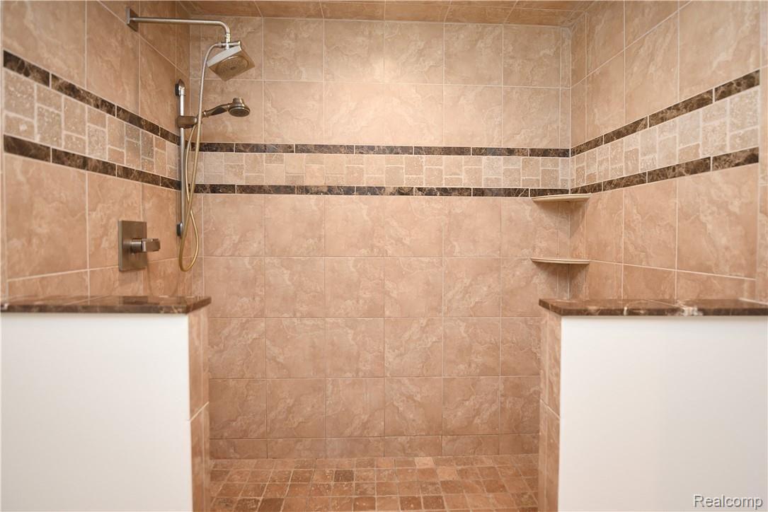 271 Stonetree Circle Rochester, MI 48309 - Photo 23 of 38 271 Stonetree Circle_23.JPG