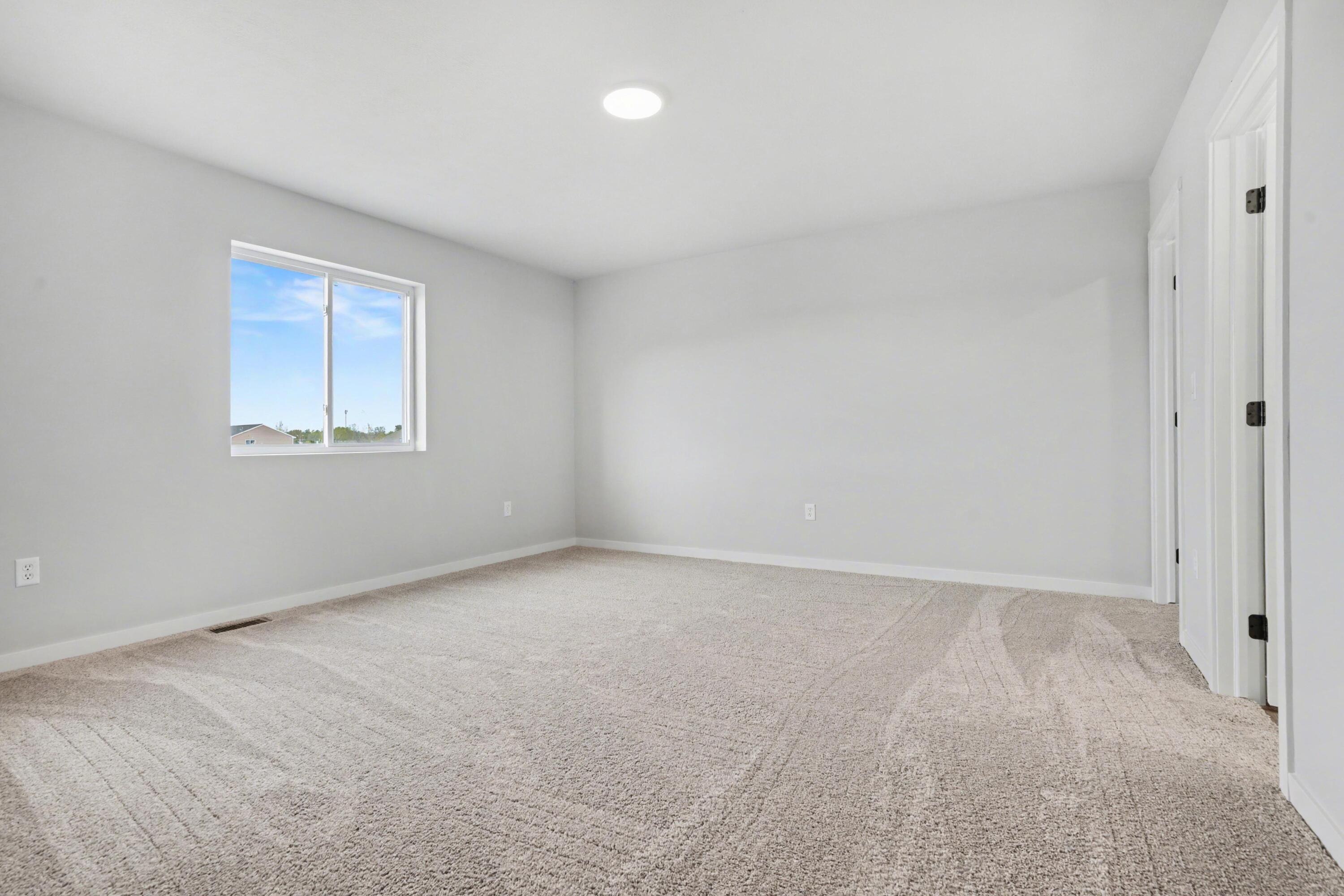 58427 Swenson Street Mattawan, MI 49071 - Photo 11 of 27 10 DFE066-9.0 i1880-Primary BR