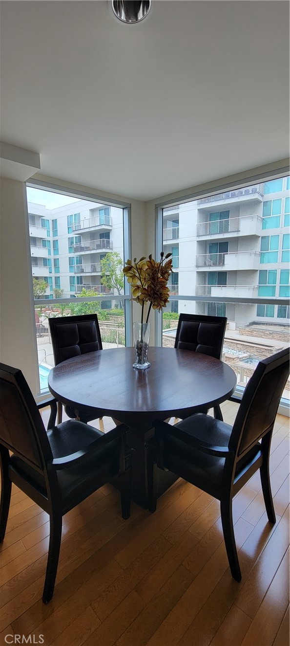 267 San Pedro Street Los Angeles, CA 90012 - Photo 22 of 24 a view of a workspace with a window and sitting area