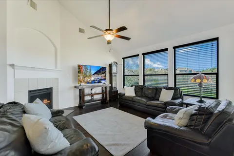 $675,000 | 128 West Adelanta Place, Round Rock, TX 78681