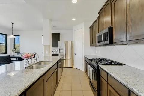 $675,000 | 128 West Adelanta Place, Round Rock, TX 78681