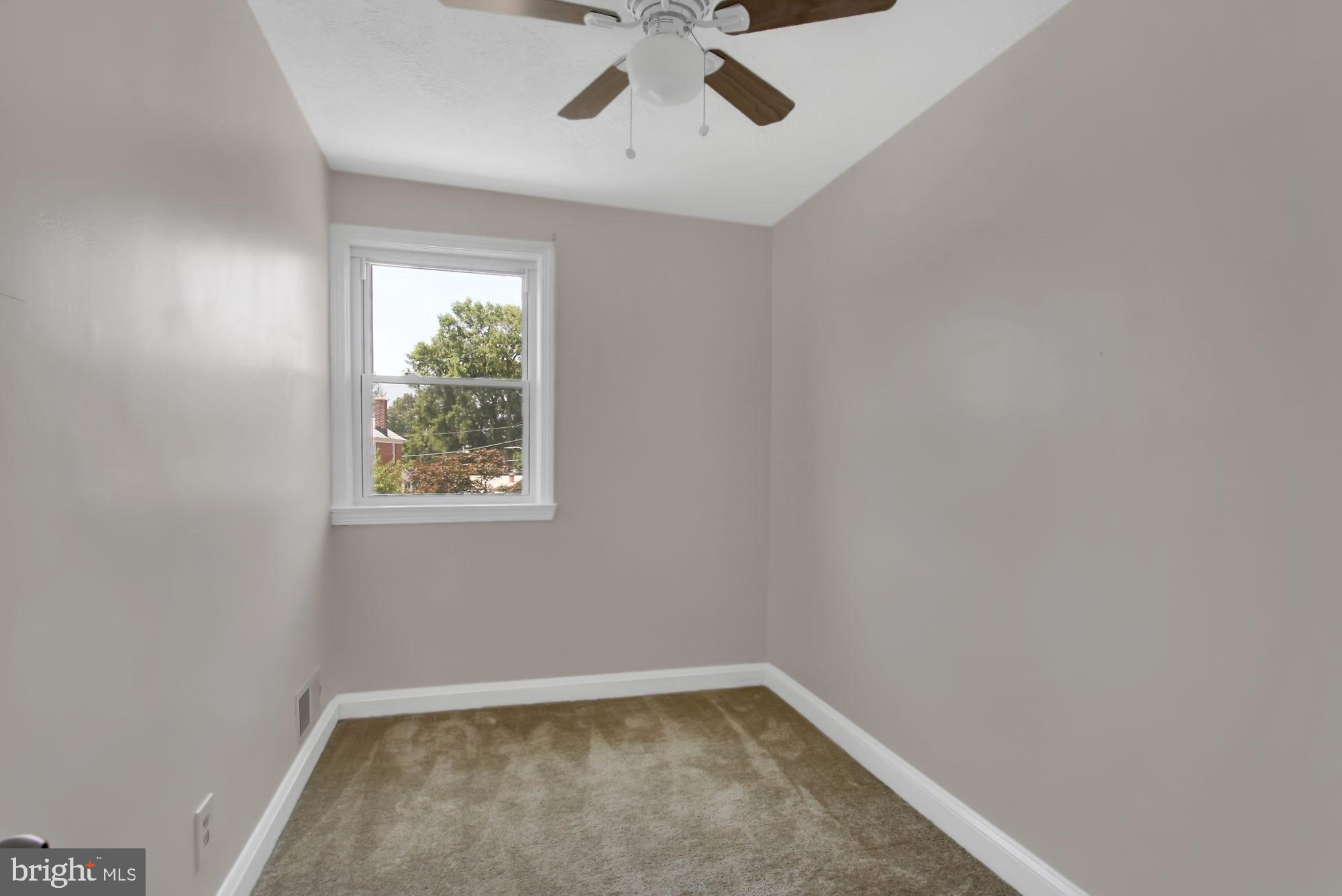 27 Hawthorne Road Baltimore, MD 21220 - Photo 14 of 25