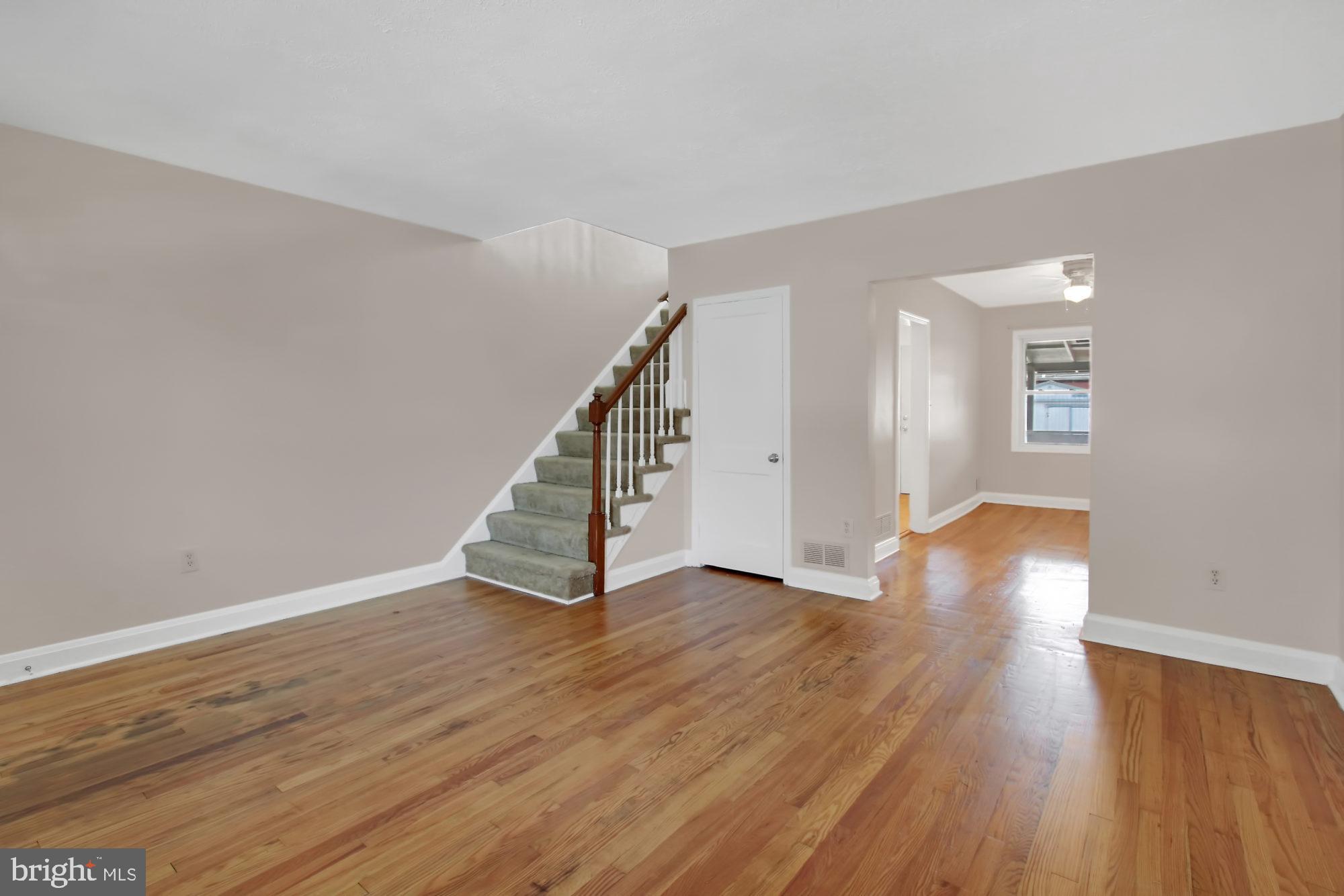 27 Hawthorne Road Baltimore, MD 21220 - Photo 3 of 25