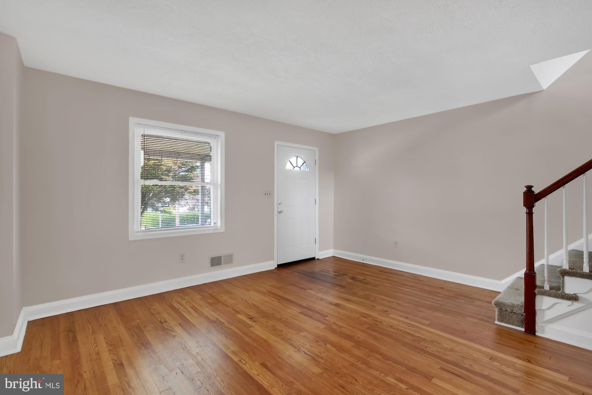 27 Hawthorne Road Baltimore, MD 21220 - Photo 4 of 25