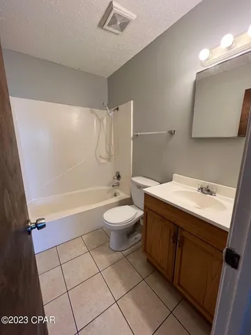 $950 | 829 Russ Lake Drive, Unit A, Panama City, FL 32404