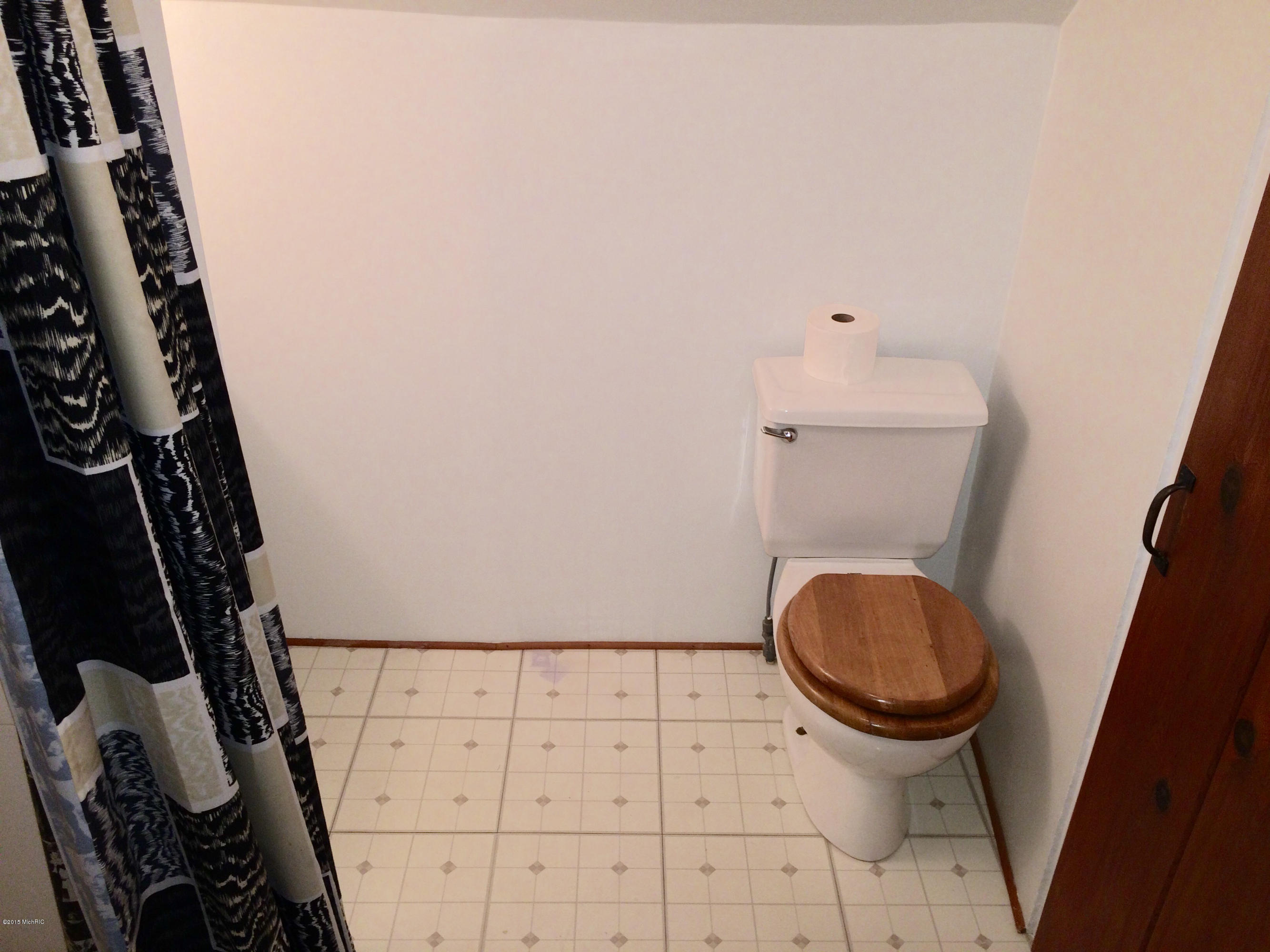 731 4 Mile Road Northeast Grand Rapids, MI 49525 - Photo 13 of 16 bath 2
