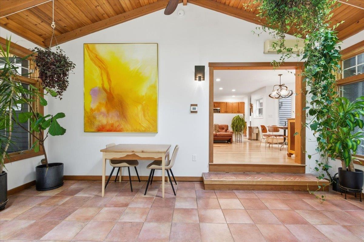 56 Temple Street Burlington, VT 05408 - Photo 18 of 59