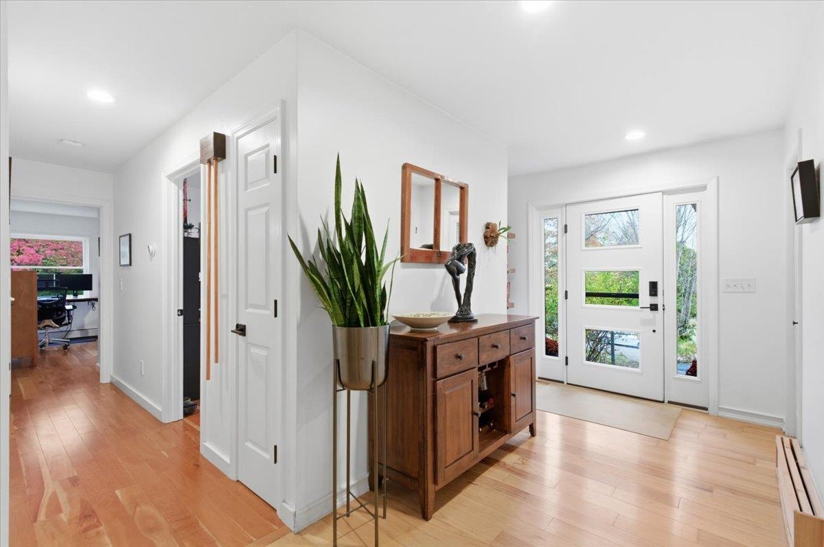 56 Temple Street Burlington, VT 05408 - Photo 19 of 59