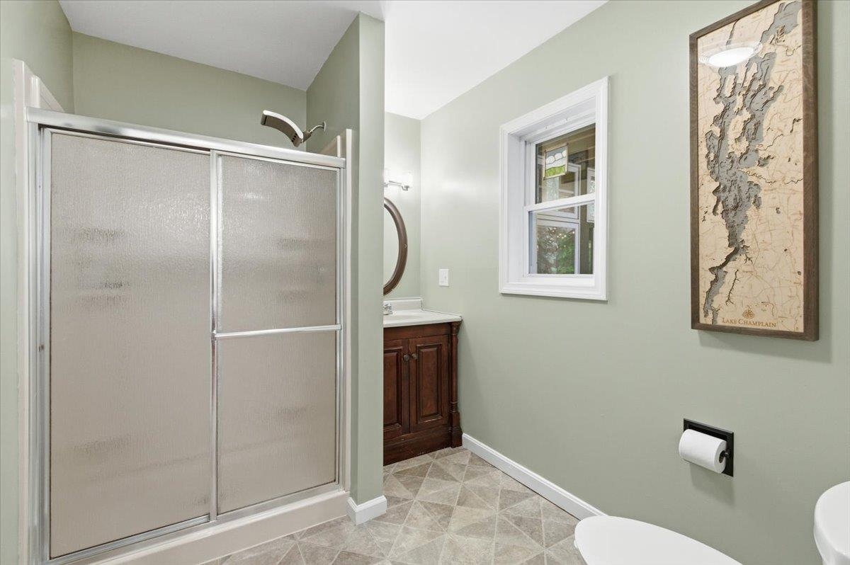 56 Temple Street Burlington, VT 05408 - Photo 23 of 59