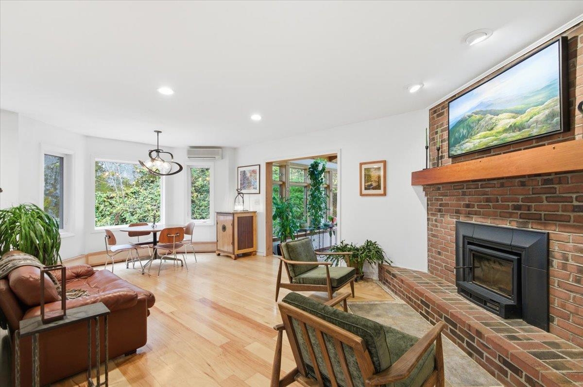 56 Temple Street Burlington, VT 05408 - Photo 10 of 59