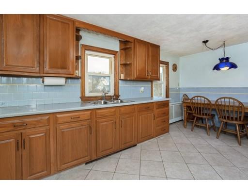 21 Violet Road Peabody, MA 01960 - Photo 8 of 22 Gallery Image 8