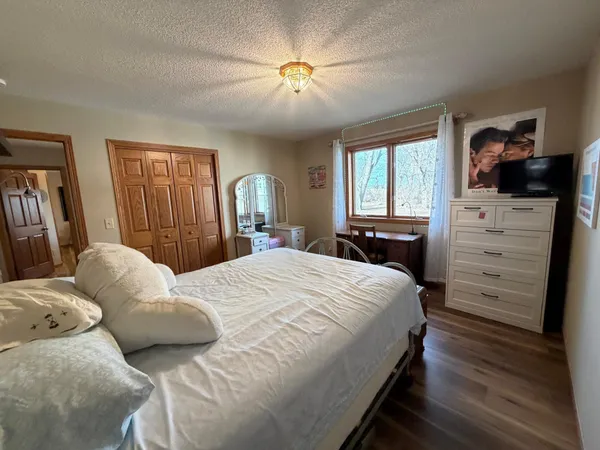 $499,900 | 16612 670th Avenue, Alden, MN 56009