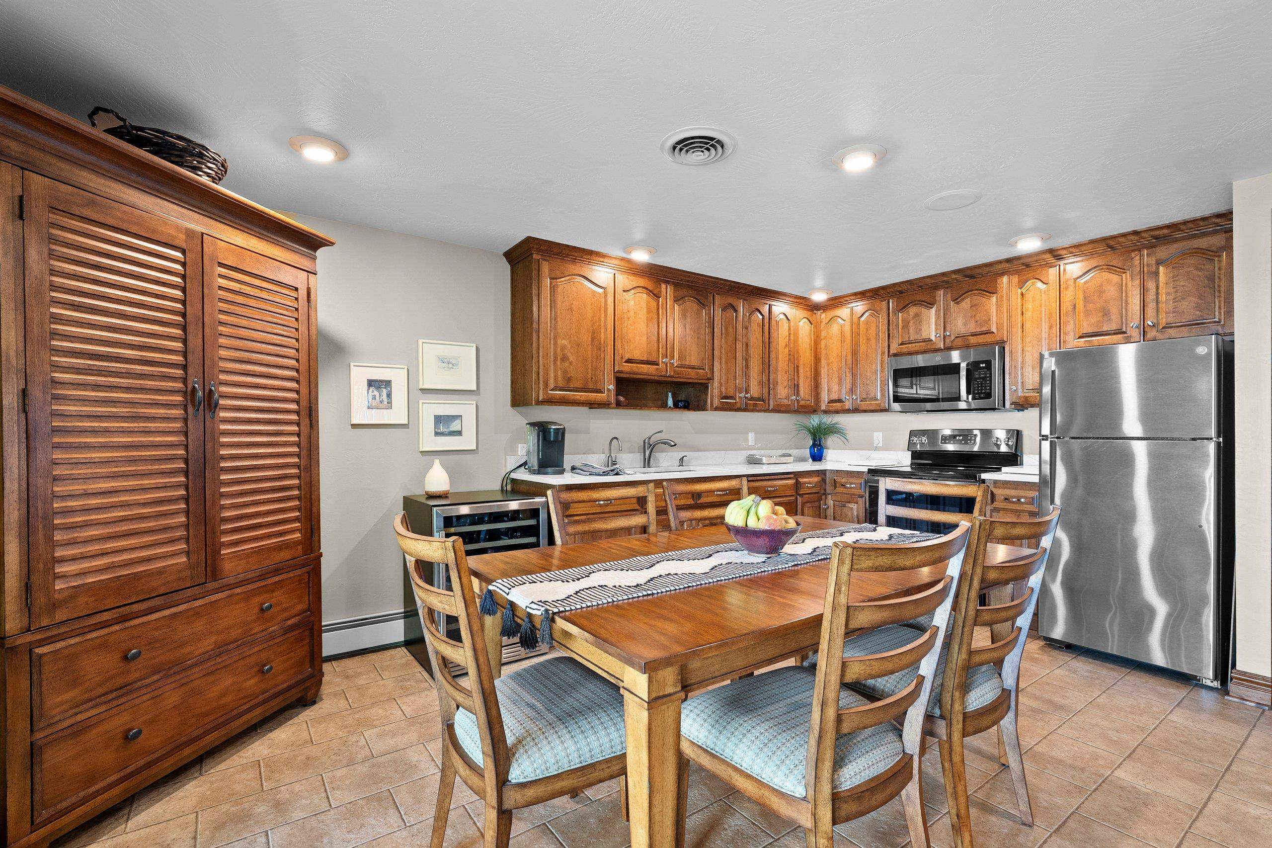 5035 Edgewater Beach Road Green Bay, WI 54311 - Photo 37 of 75