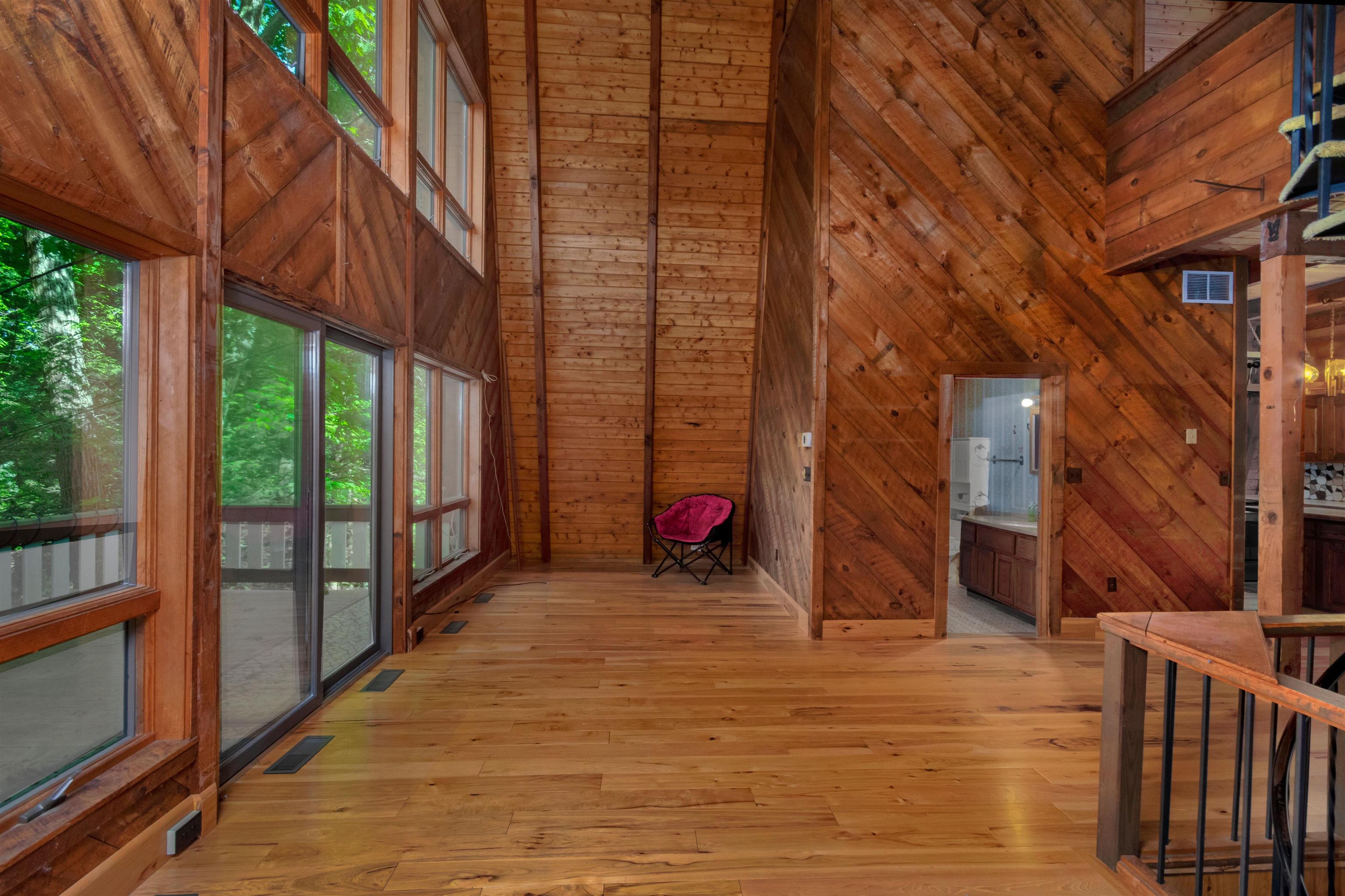 38 Wells Village Road Sandown, NH 03873 - Photo 5 of 32