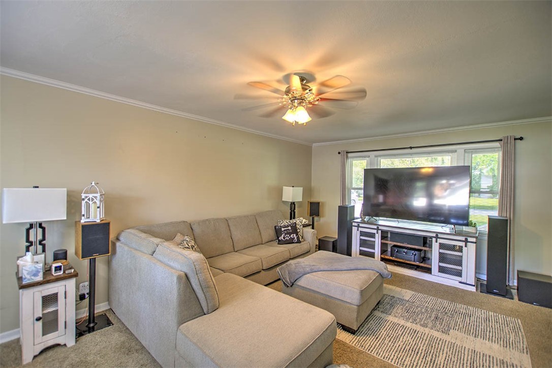 15 Barnes Drive Decatur, IL 62526 - Photo 5 of 30