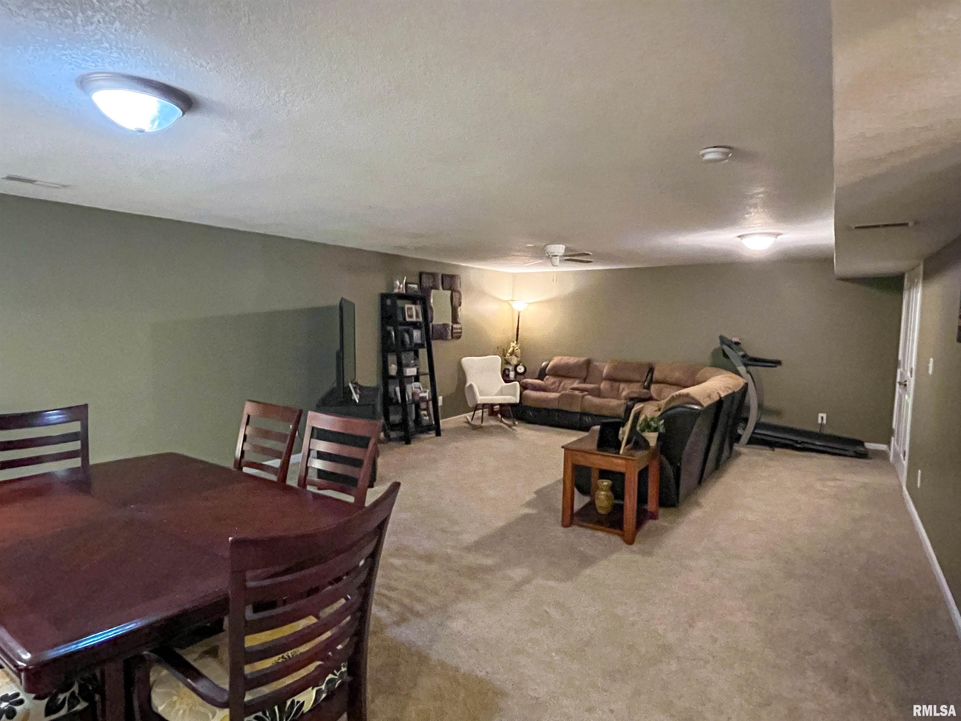 618 Brookfield Road Quincy, IL 62305 - Photo 34 of 41 Gallery Image 34