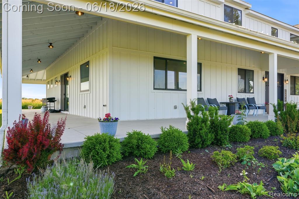 31100 South River Road Harrison Township, MI 48045 - Photo 9 of 85