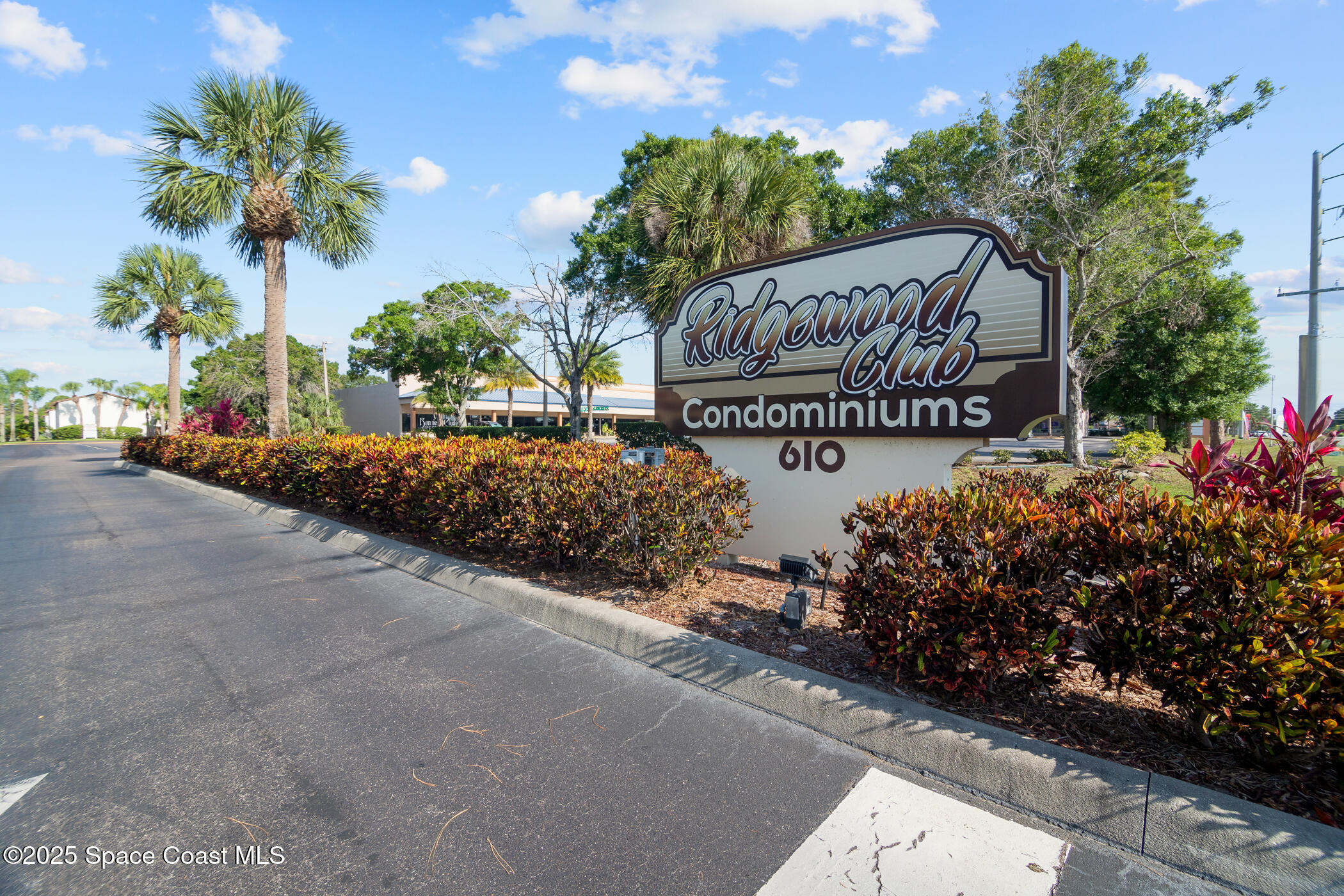 627 Ridge Club Drive, Unit 14 Melbourne, FL 32934 - Photo 7 of 22 627 Ridge Club Dr MLS-15