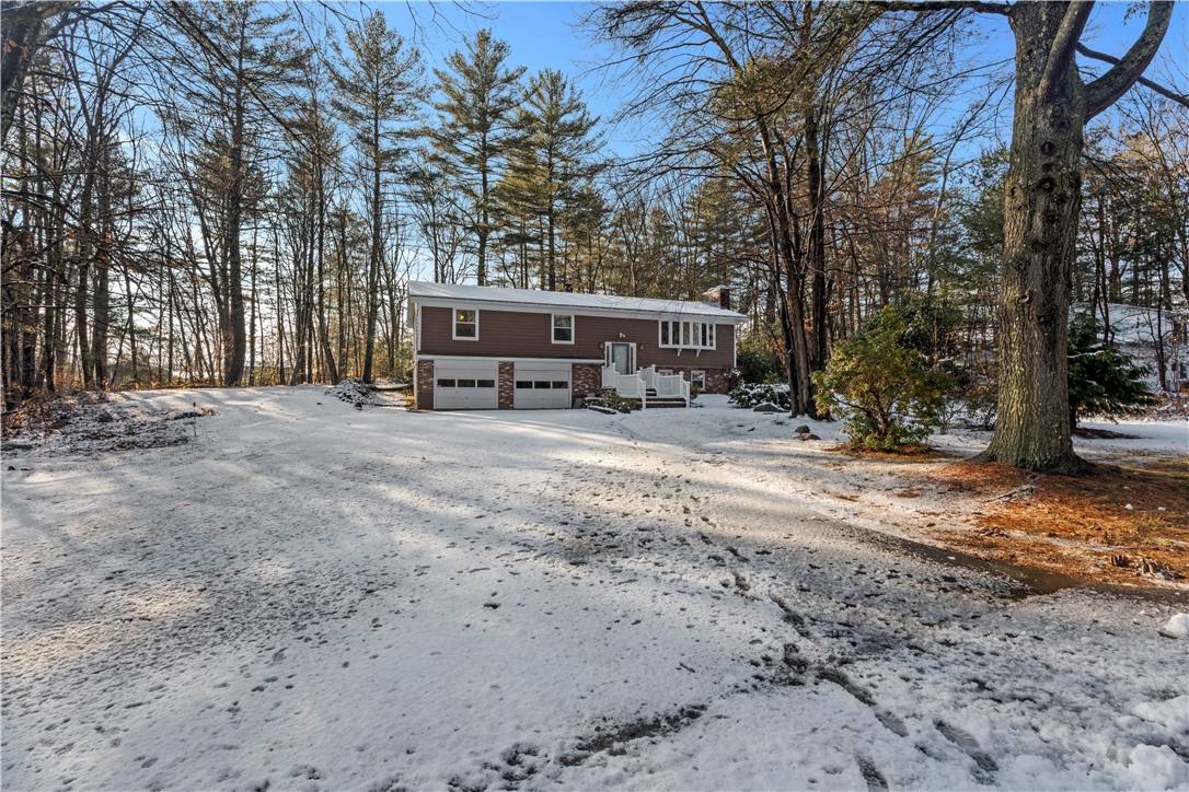 17 Ernest Drive Glocester, RI 02857 - Photo 2 of 40