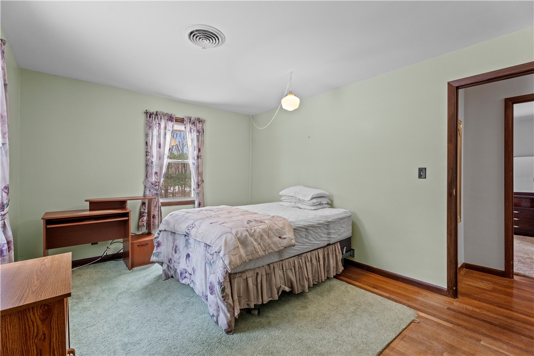 17 Ernest Drive Glocester, RI 02857 - Photo 26 of 40