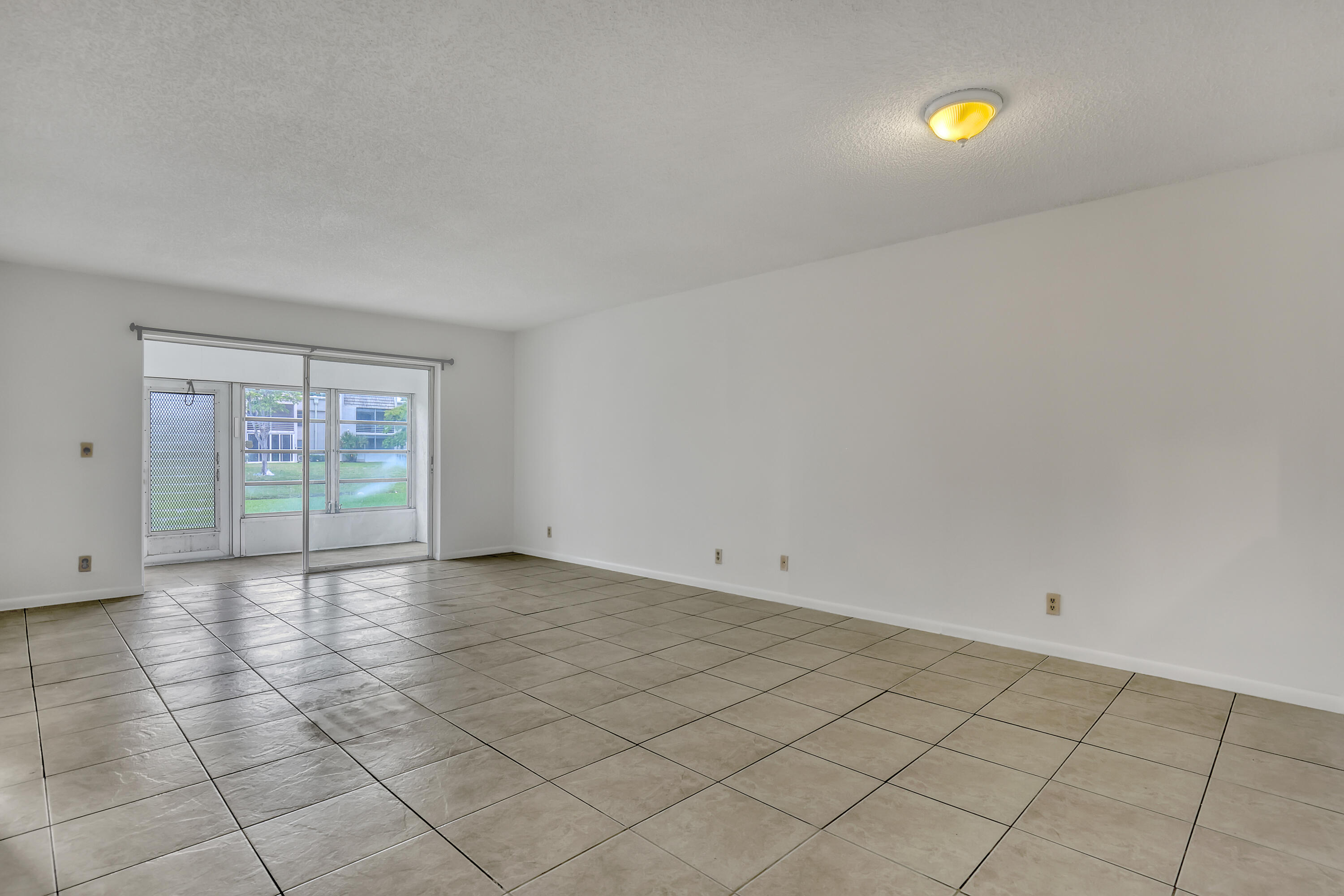 2800 Fiore Way, Unit 108 Delray Beach, FL 33445 - Photo 18 of 41 2800 Fiore Way #108 (6)